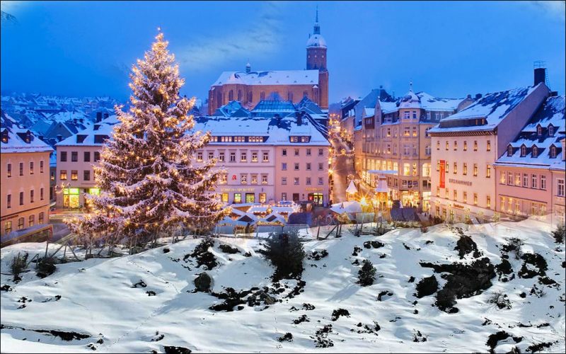 Read more about the article Exploring Best Winter Vacations In Europe- Winter Destinations That Will Haunt You Forever!
