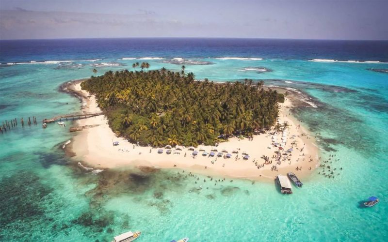The Most Ethereal Treasure Islands/Atolls in the World