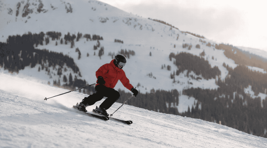 You are currently viewing How HumeHealth Band Can Help Skiing Adventures | Smart Ski Travel Guide
