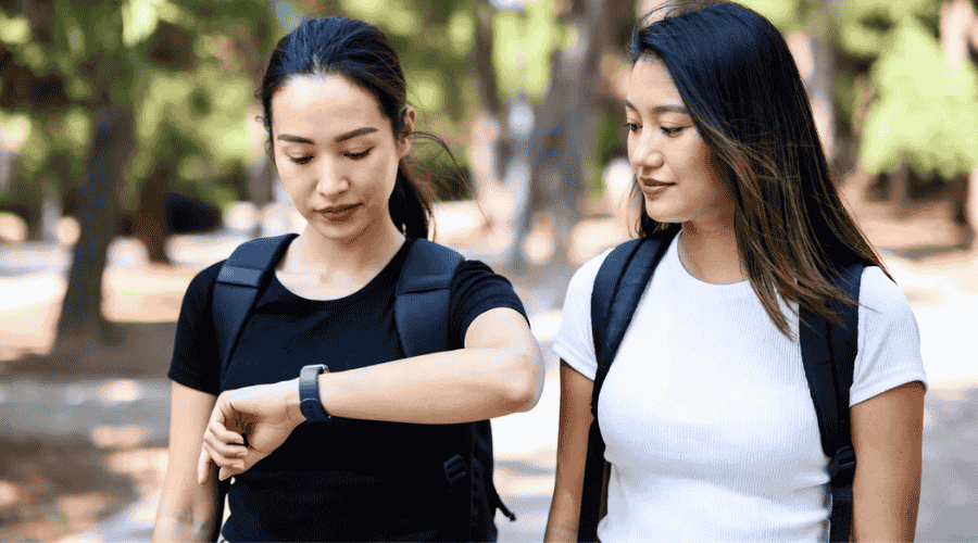 You are currently viewing How Humehealth Band Helps You Travel Smarter & Healthier in 2026