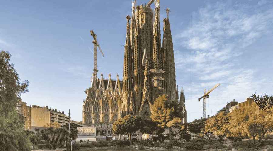 You are currently viewing Sagrada Familia in Barcelona Tickets Using Tiqets.com